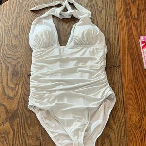 Goddess! Chic Victoria's Secret Shell 🐚 White Halter One Piece Swimsuit🩱